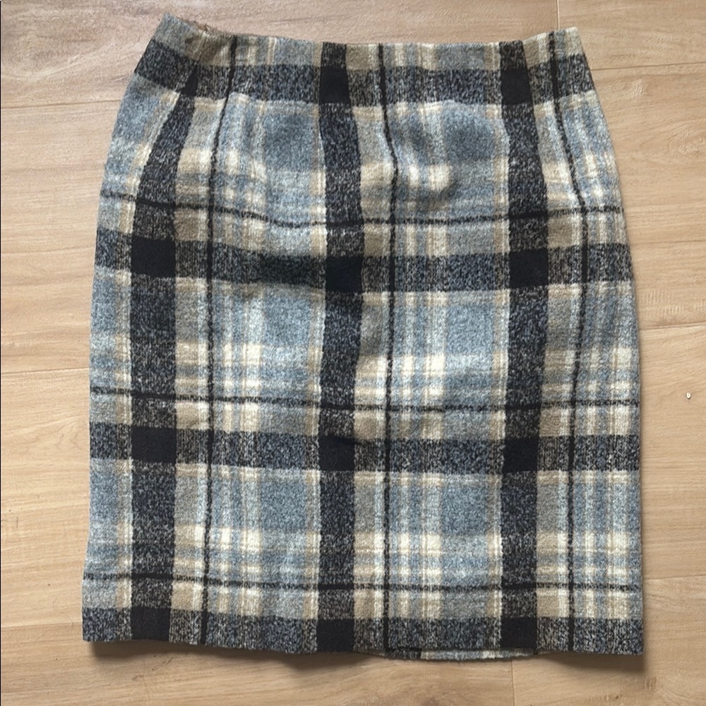 Vintage made in USA Plaid Wool Skirt in Blue and Black